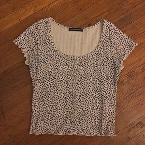 ✨Brandy Melville zelly top✨